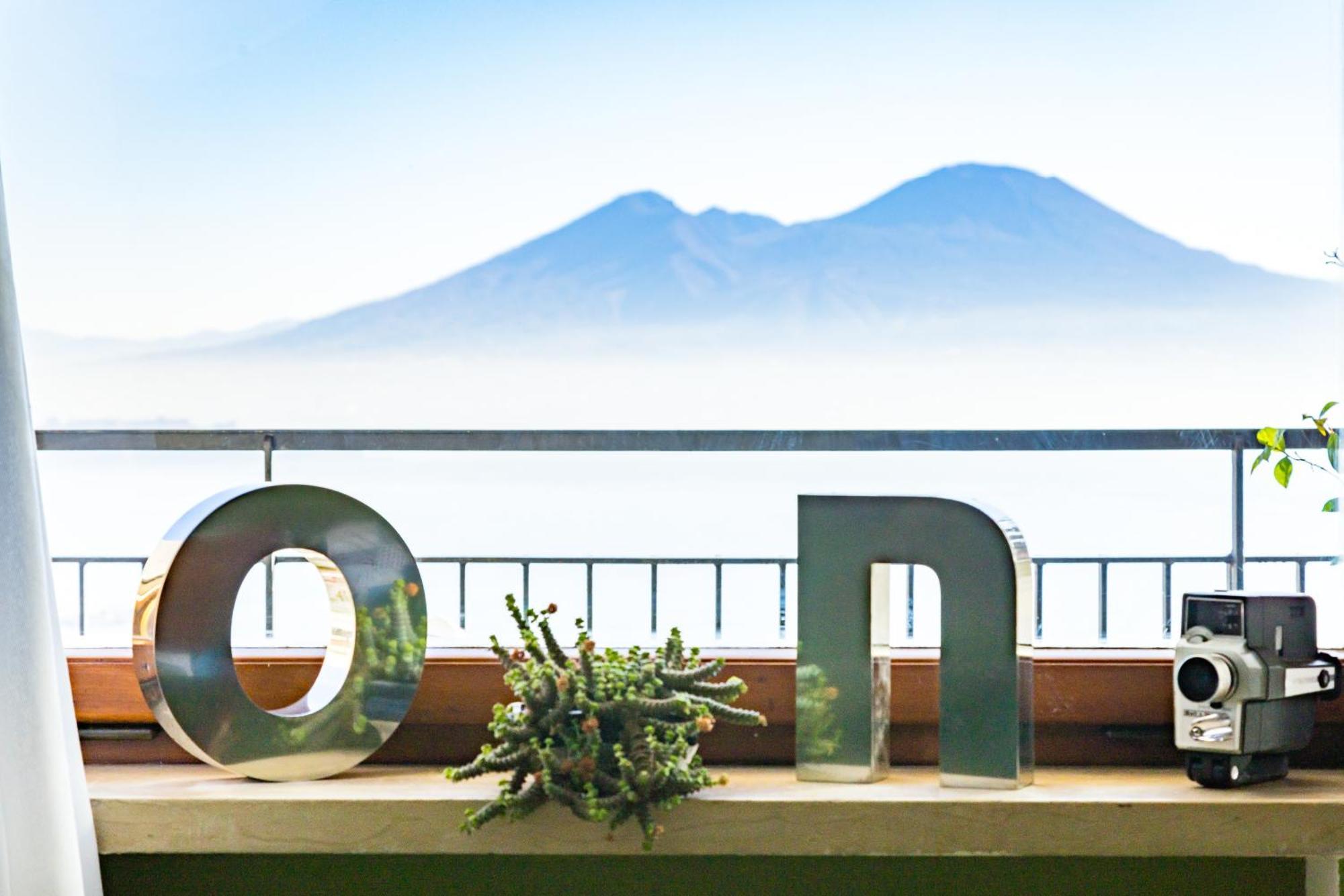Cahouse Accogliete Appartamento Sul Golfo Naples Exterior photo