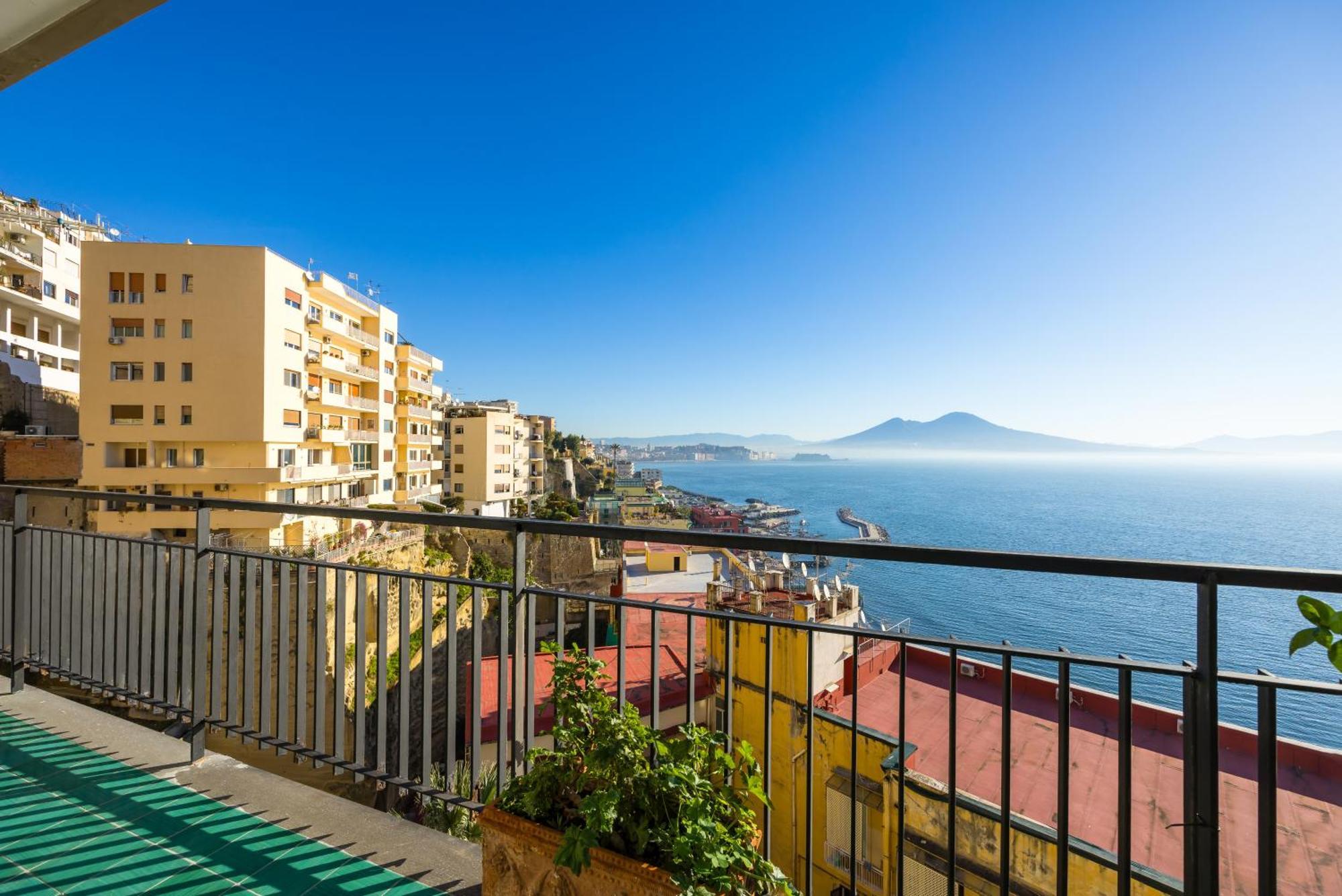 Cahouse Accogliete Appartamento Sul Golfo Naples Exterior photo